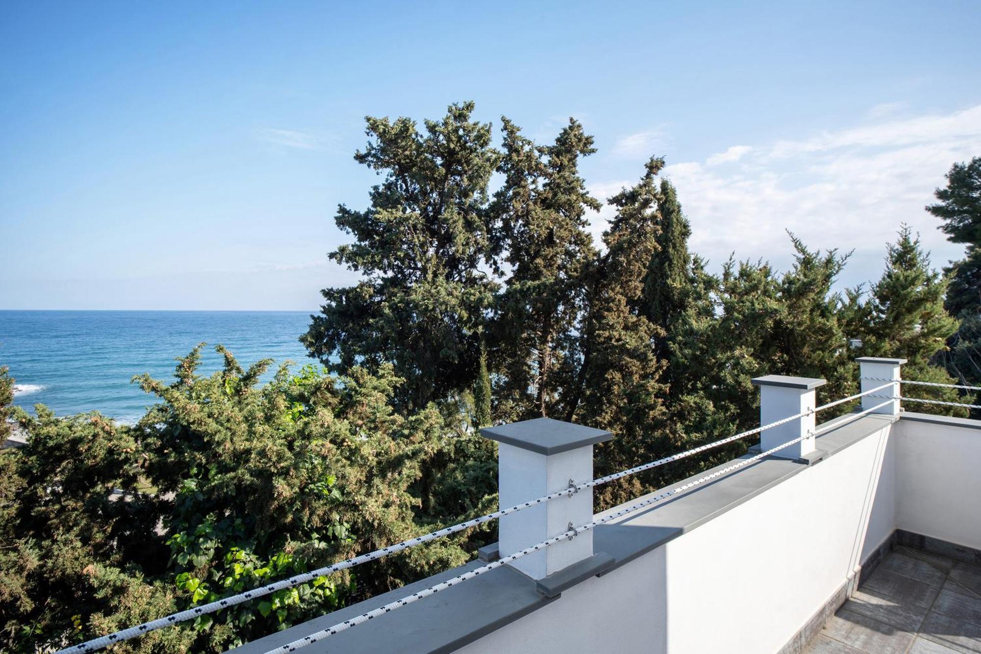 Alba Marina Apartment San Lorenzo al Mare Exterior foto