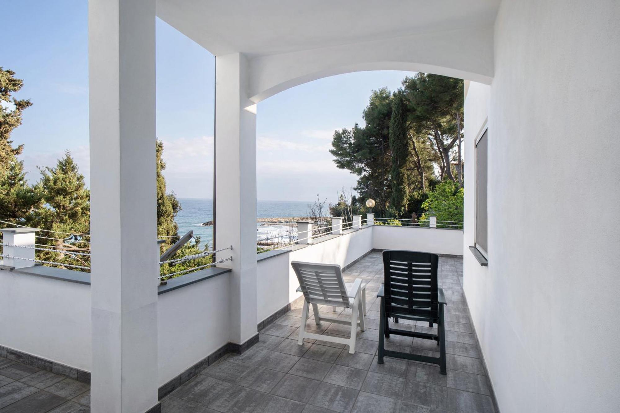 Alba Marina Apartment San Lorenzo al Mare Exterior foto
